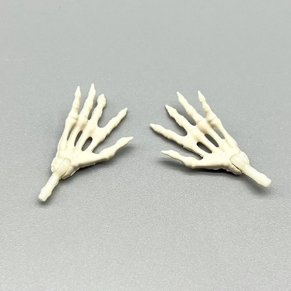 Monster High Skelita Calaveras G1 Signature Scaris Replacement Right & Left Hand